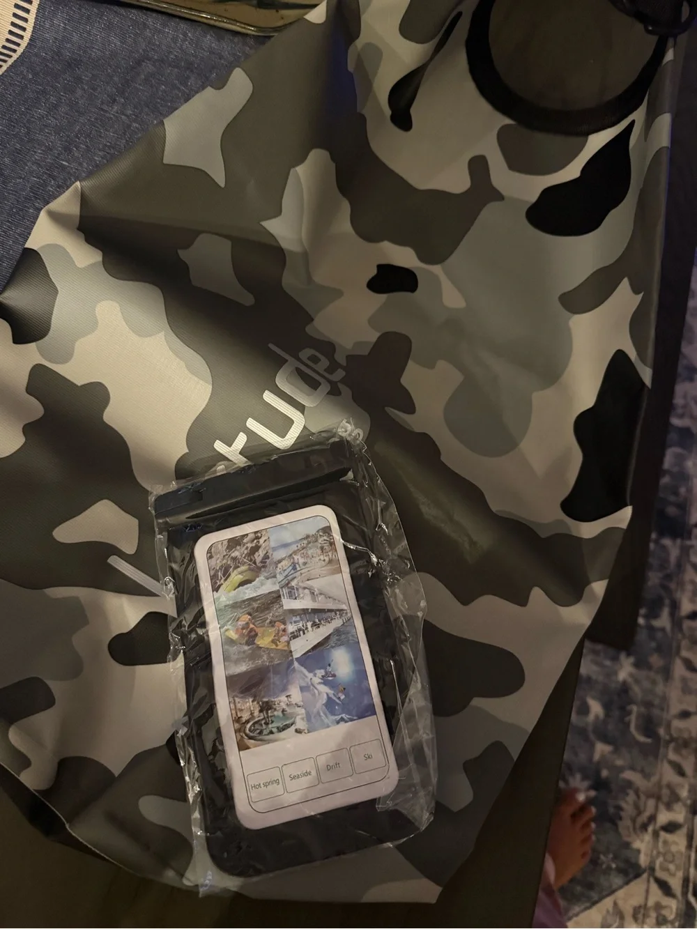 20L Waterproof Camo Dry Bag and phone case - Gray Camo